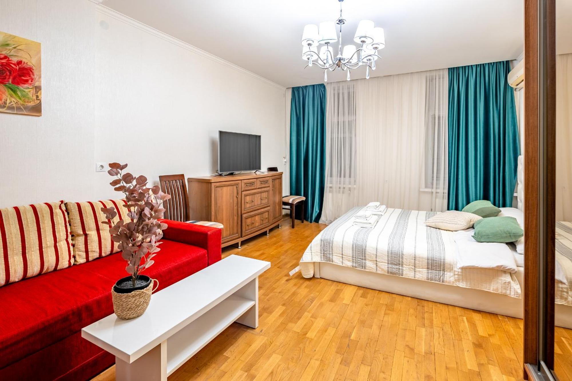 Just Another Comfy Apartment On The Main Squere. 2 Bedrooms, Own Heating, Ac Lviv Exterior photo